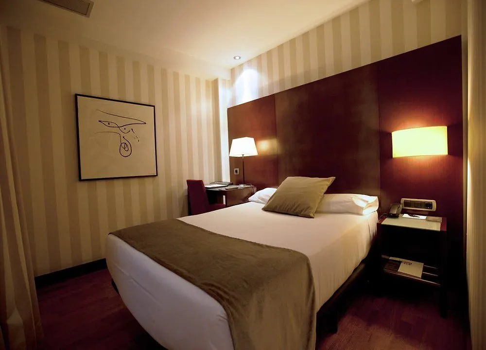 Zenit Barcelona Hotell 4*,